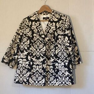 Dennis Basso Elegant Black and Cream Patterned Blazer